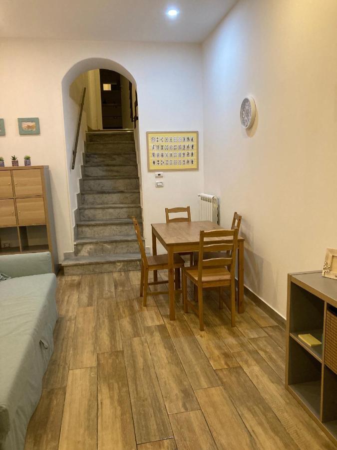 나폴리 Casa Gaia A Due Passi Dal Duomo 아파트 외부 사진